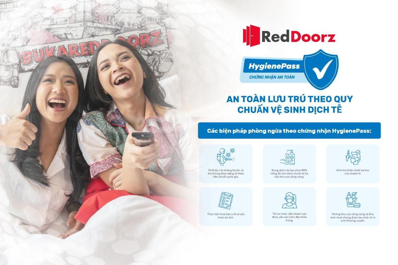 Готель Reddoorz Bui Vien Walking Street Хошимін Екстер'єр фото