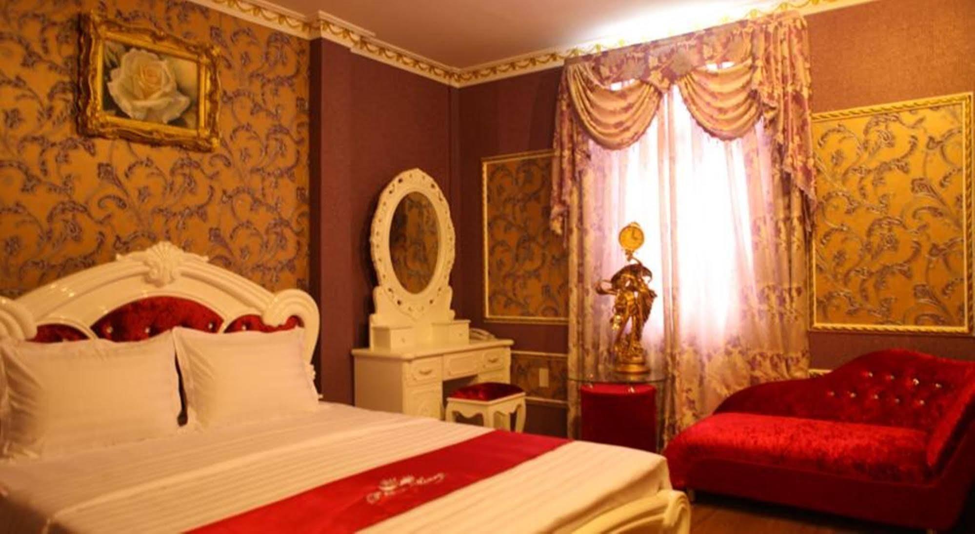 Готель Reddoorz Bui Vien Walking Street Хошимін Екстер'єр фото