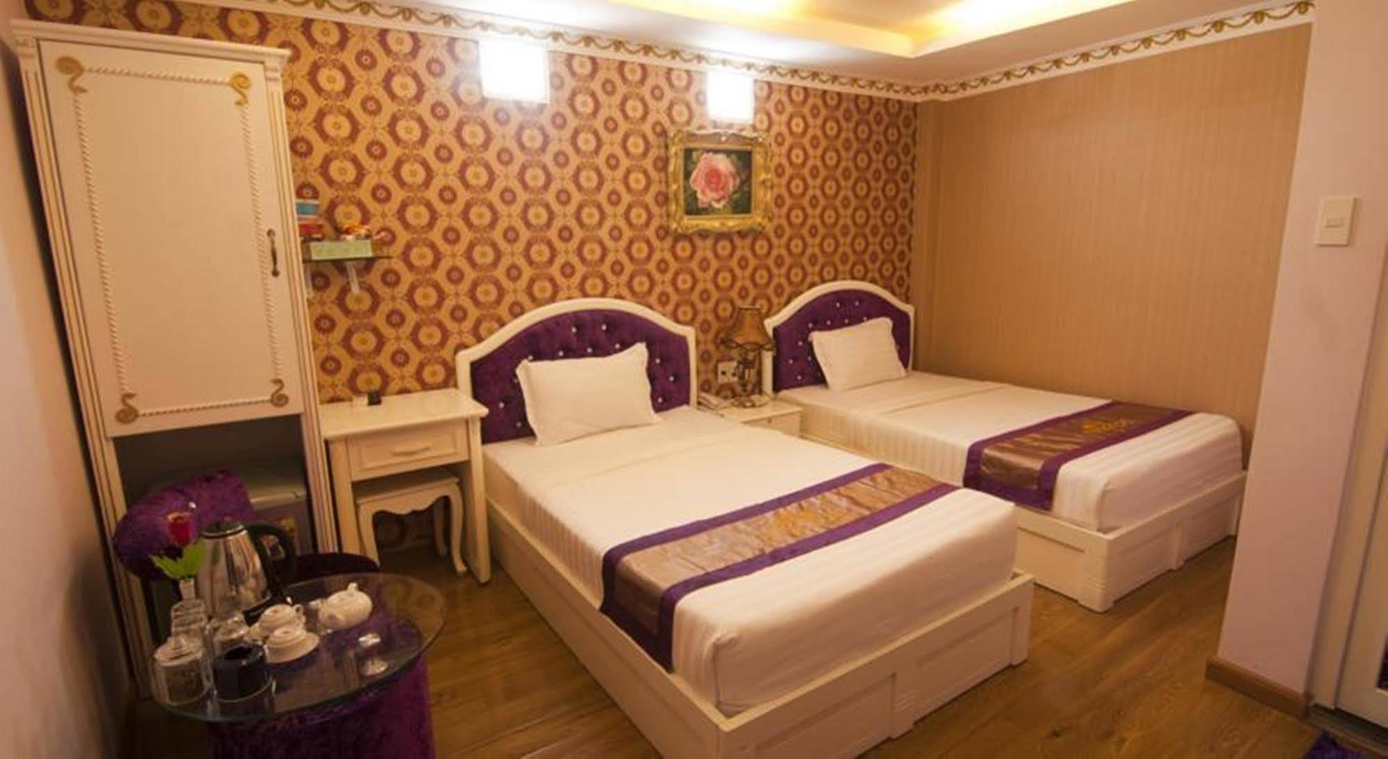 Готель Reddoorz Bui Vien Walking Street Хошимін Екстер'єр фото